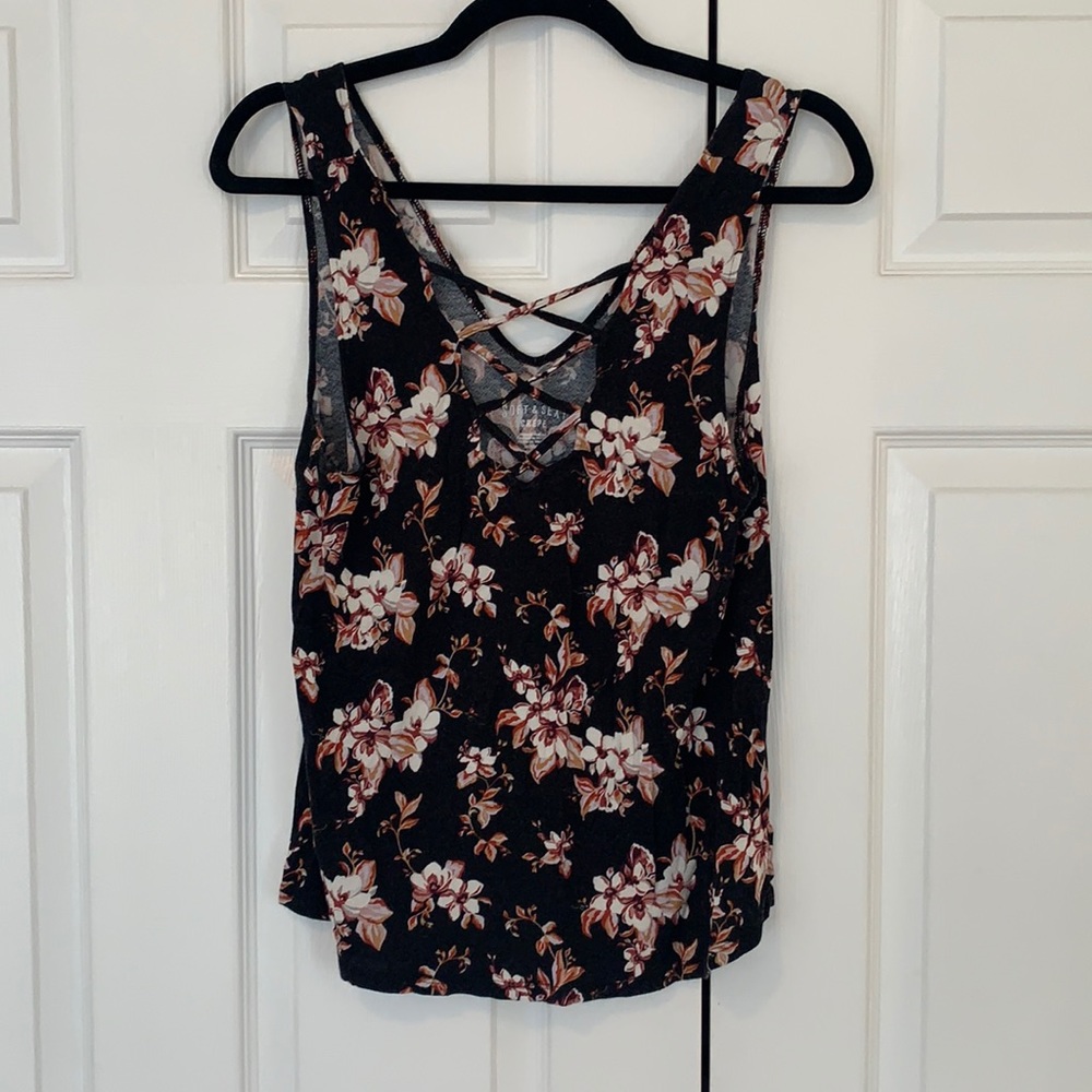 Black floral tank top